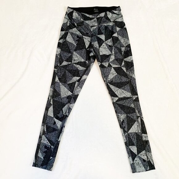 5/$25 Reebok speedwick ankle length workout yoga pilates leggings - Size Medium - Picture 1 of 8